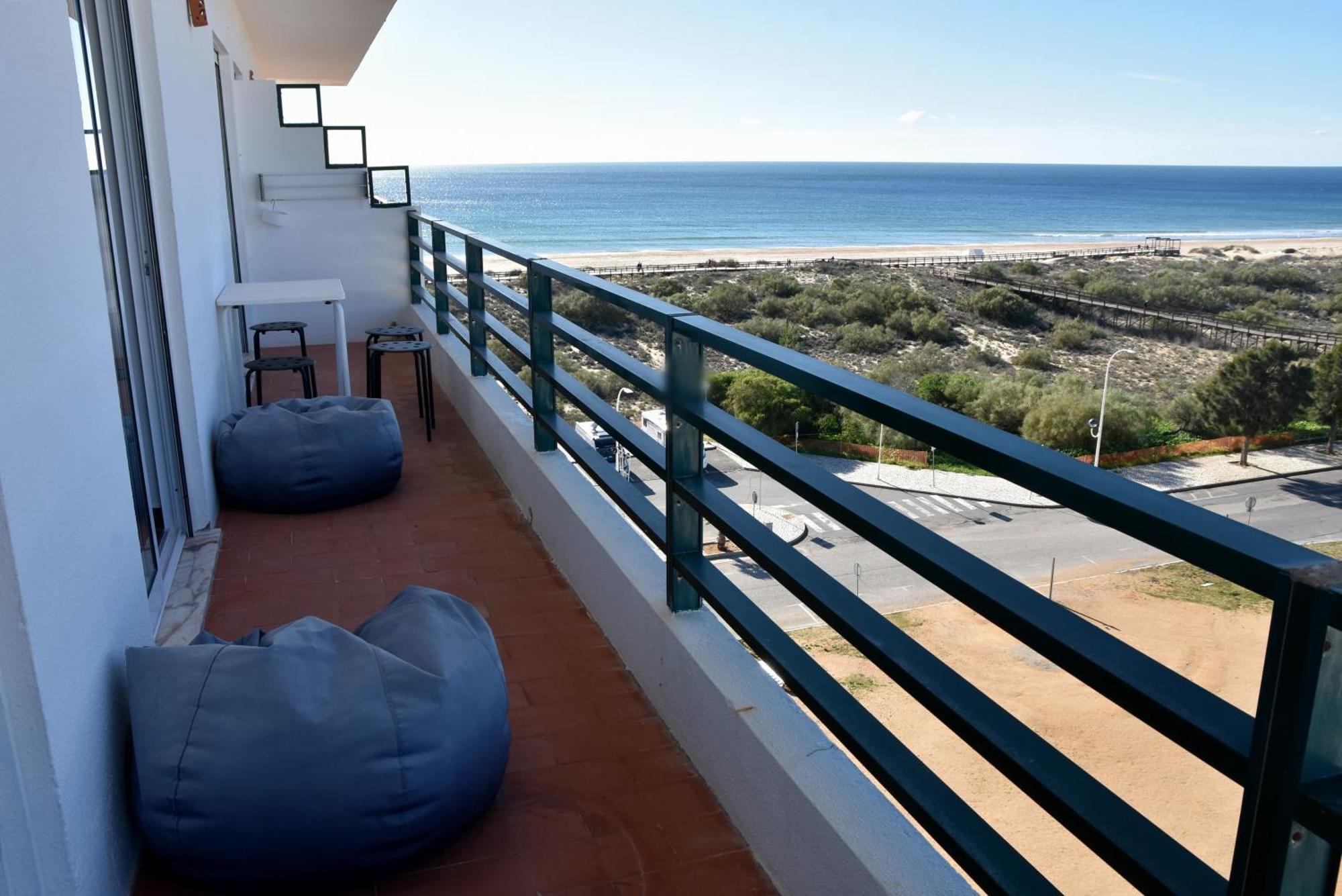 Beach House Монте-Гордо Экстерьер фото